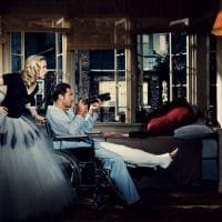 Javier Bardem y Gwyneth Paltrow en una escena de "La ventana indiscreta", de Alfred Hitchcock.
